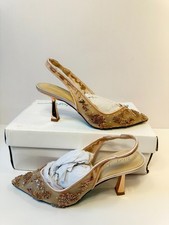 8. Betsey Johnson Womens Heels Gold-US 6