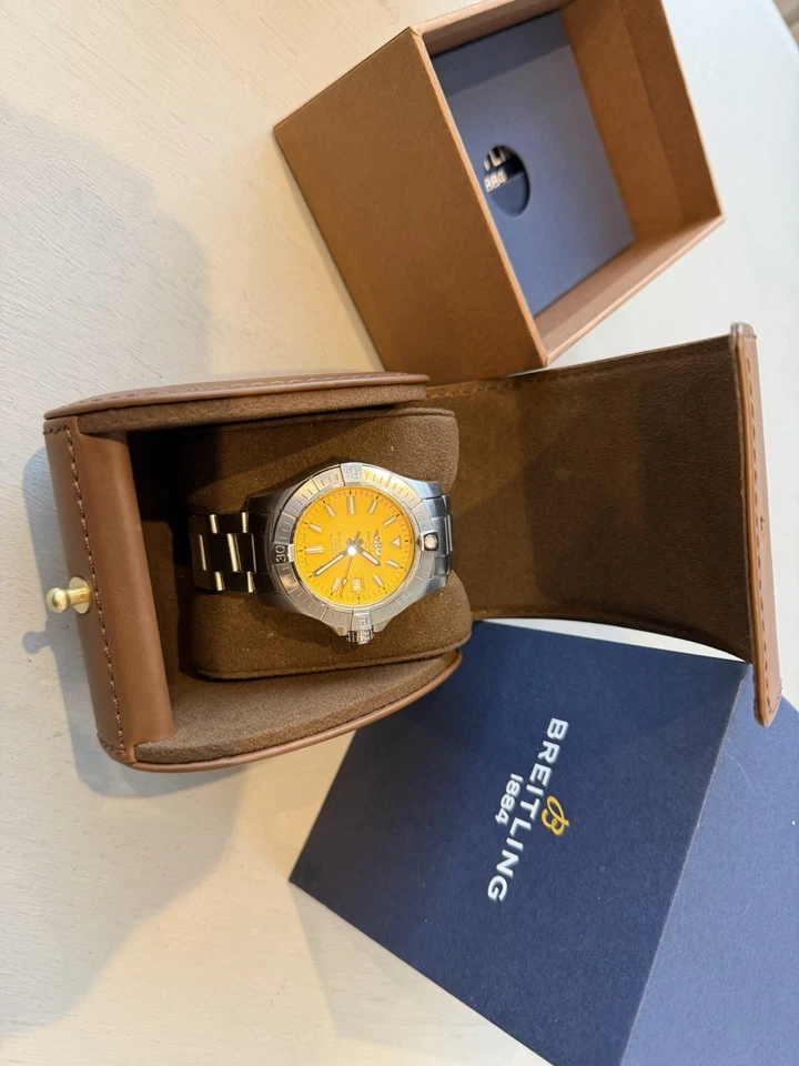 Breitling Avenger Automatic 45 Seawolf Watch Yellow, A17331101 - Image 3 of 4