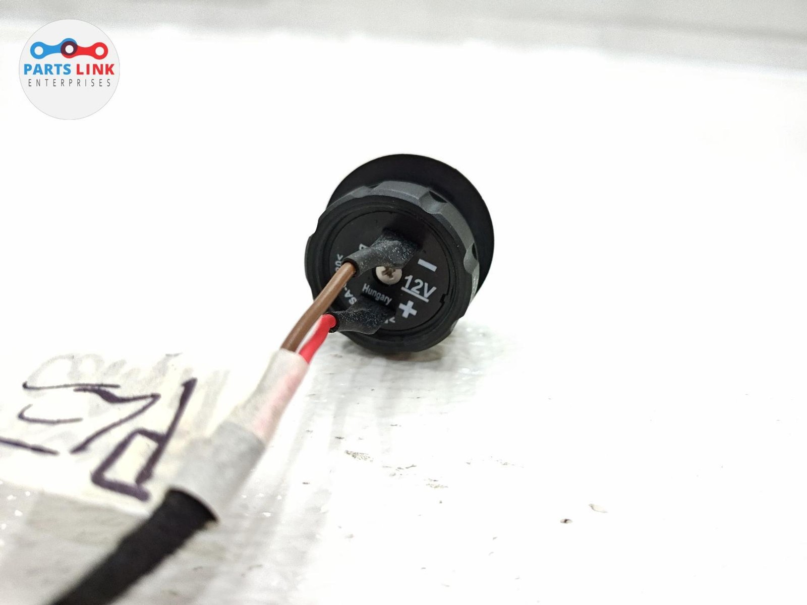 Bentley Bentayga Speed 2017-2020 Battery connector