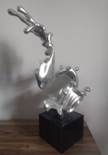 Scultura contemporanea argentata Design arredamento acqua Moderno
