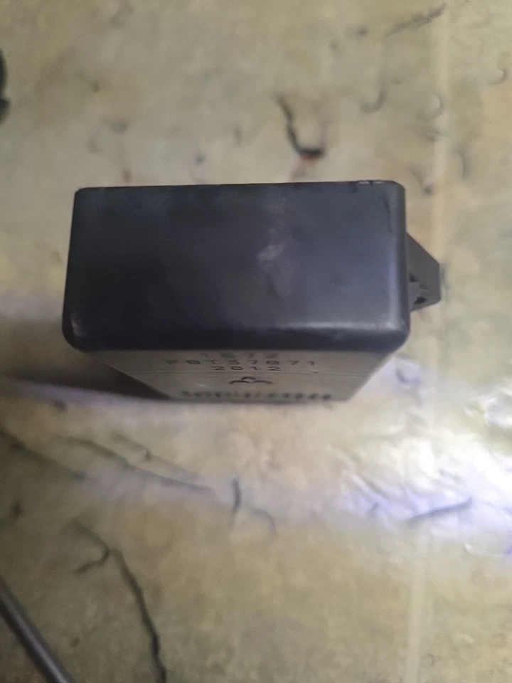 2001-2005 Kawasaki KX85 OEM CDI Igniter ECU ECM Ignition Module 21119-1572 - Image 3 of 3