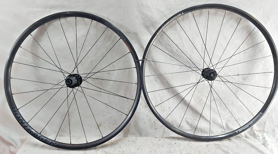 Trek Bontrager Paradigm TLR 700c Road Bike Wheel Set 142/100 15/12mm Thru Axle:) - Image 2 of 4