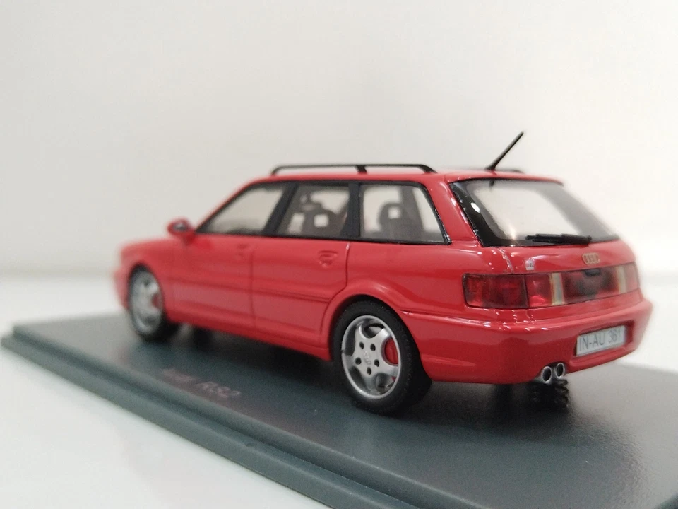 NEO 1/43 Audi RS2 Red. Very Rare.  - Image 4 of 4