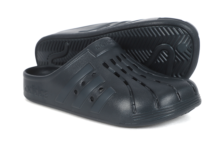 T adidas ADILETTE CLOG U 9 adidas Adilette Clogs | Soccer
