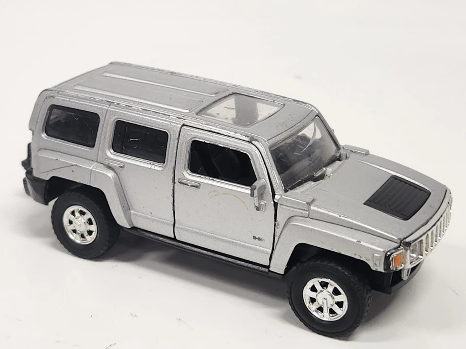 Welly HUMMER H3 Diecast car 1:34-1:39 - Image 4 of 4