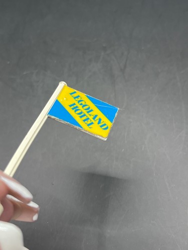 LEGO LEGOLAND Hotel Flag Piece From Set 6390 Main Street 1980s - Picture 6 of 8