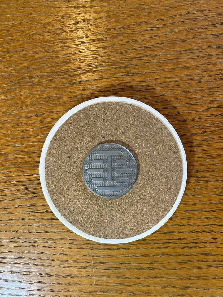 Bettinardi Tour Dept - Marcador de bola Stinger Bee verde e preto - Novo somente exibição - Imagem 2 de 2