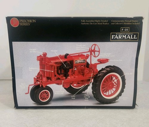 VTG Precision Series McCormick Deering Farmall F-20 Tractor #294 / 1:16 / 1993 - Picture 2 of 9