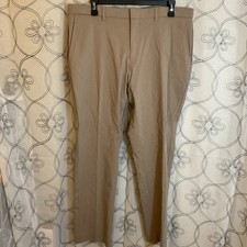 NWT Men  s Tommy Hilfiger Modern fit Tan Dress Pants Size 36x30 Stretch Fabric