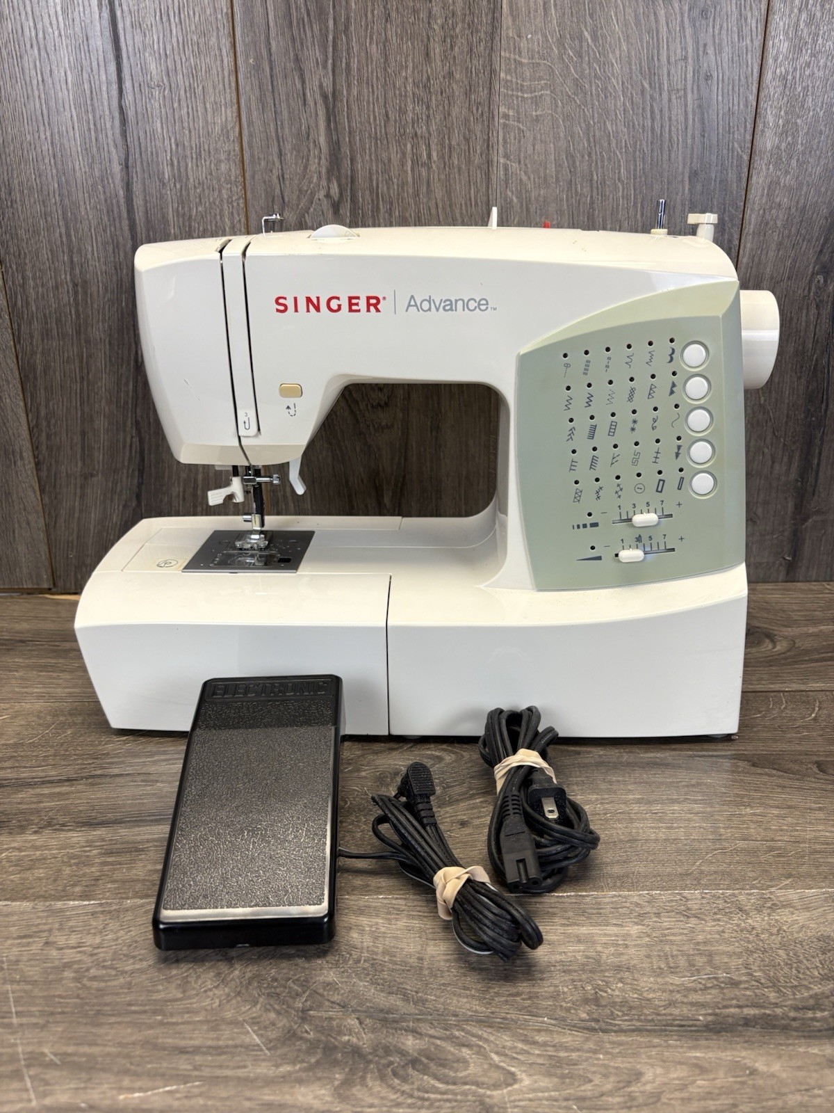 【CPGN STUDIO】Heavy Overfit Signature Embroidery S/S Singer Advance 7422 Sewing/embroidery machine Works Green | eBay