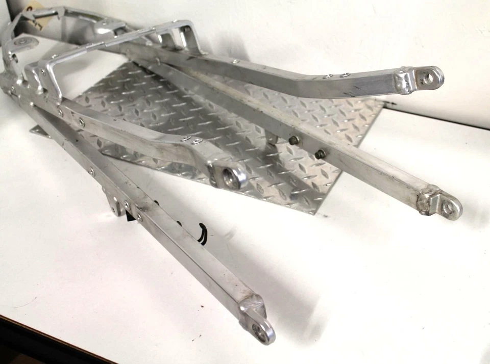 Subchasis trasero Suzuki GSXR600W 1993 41200-17E01 Foto 4 de 4