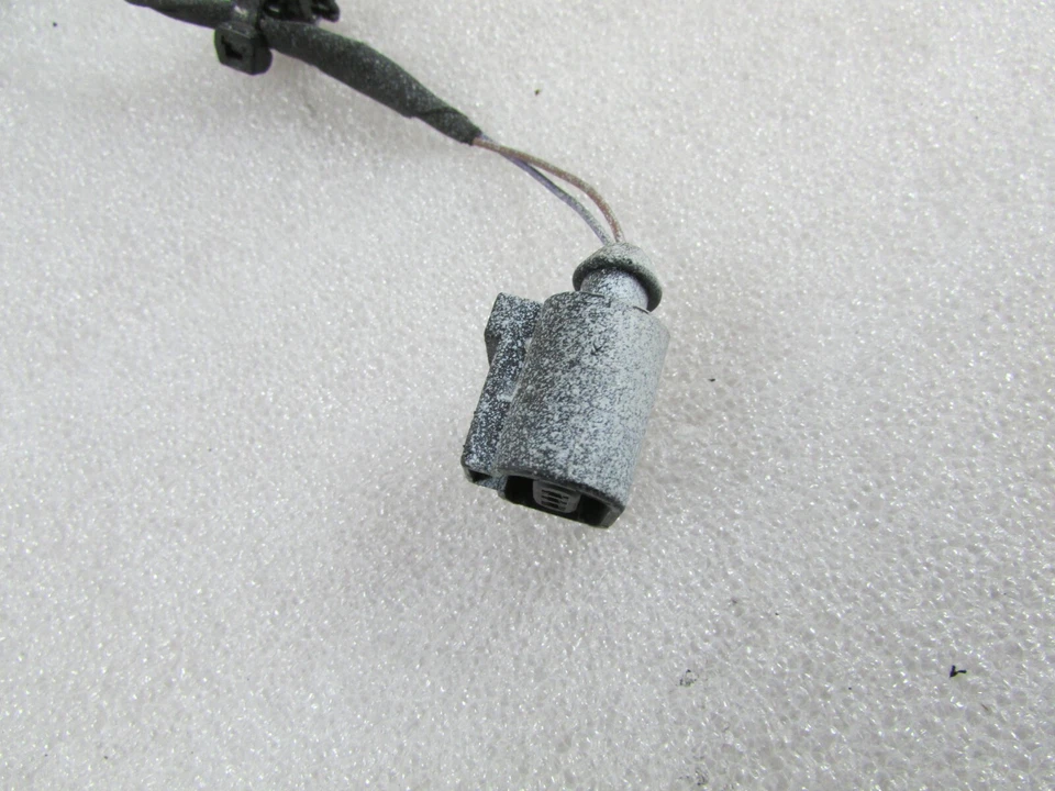 Lamborghini Aventador, chicote de fios de luz/lâmpada marcador traseiro, usado, P/N 470945410 - Imagem 2 de 4