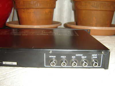 Vesta Kozoh DIG-410, Digital Delay, Feedback, Hi-Cut, Modulation