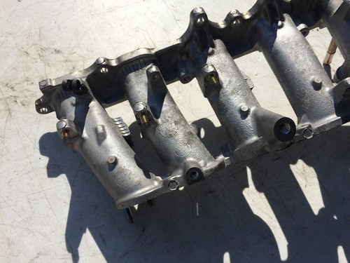 98-05 LEXUS GS300 IS300 Lower Intake Manifold Genuine OEM - Picture 3 of 6