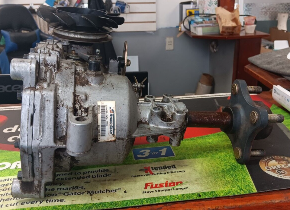 Toro 1106771 1205501 Hydro Gear ZCAFBB5W5A2CPX Right Transaxle eBay