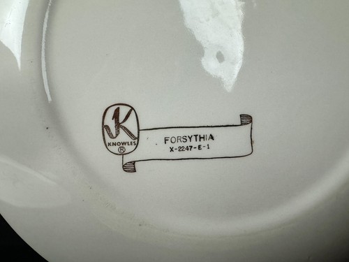 Set of 4 Vintage Knowles Forsythia Dinner Plate 10 1/4" Retired X-22447-E-1 - Picture 11 of 11