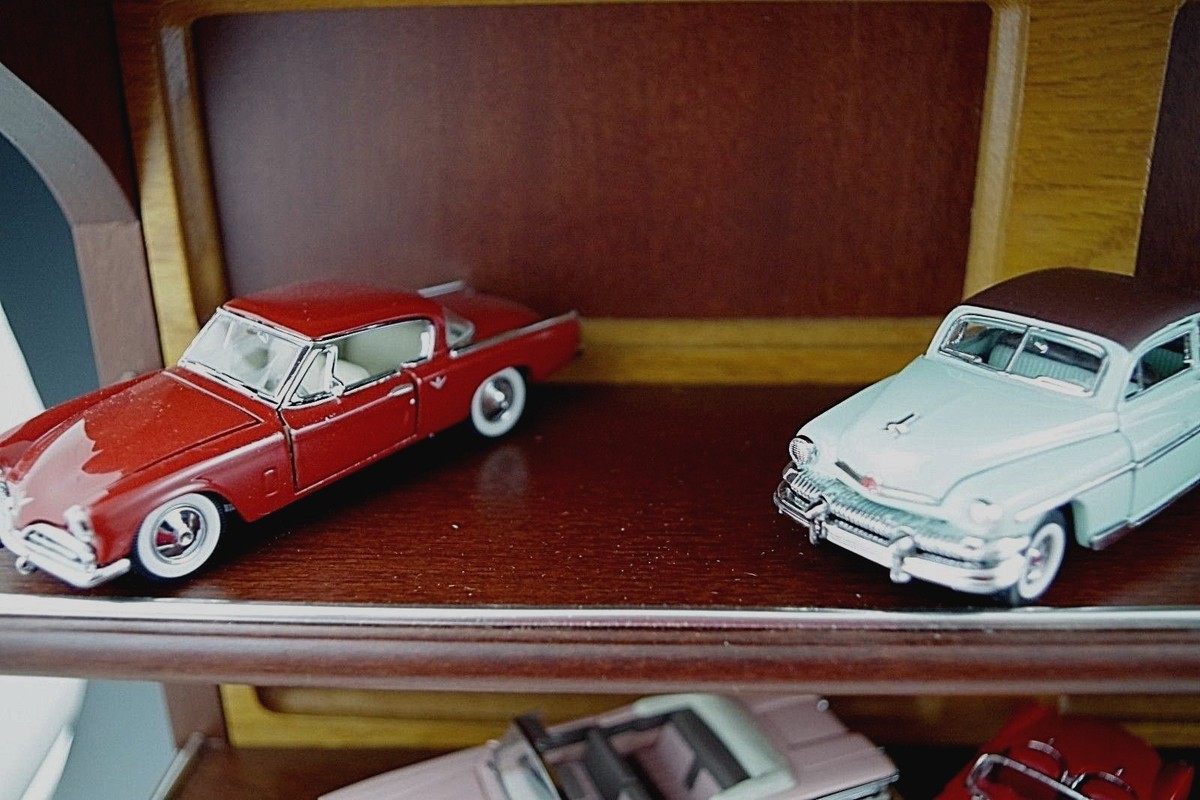 Franklin Mint 1/43 クラシックカー 12台 12 FRANKLIN MINT 1:43 SCALE SET CLASSIC CARS WITH DISPLAY