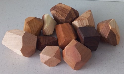 Balancing Wooden Stones Natural Toy Tumi Ishi 11 Piece Mixed Wood Species - Picture 7 of 11