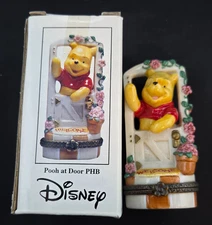 MINT! Vintage Pooh at Door Disney Porcelain Hinged Box FREE SHIPPING!!