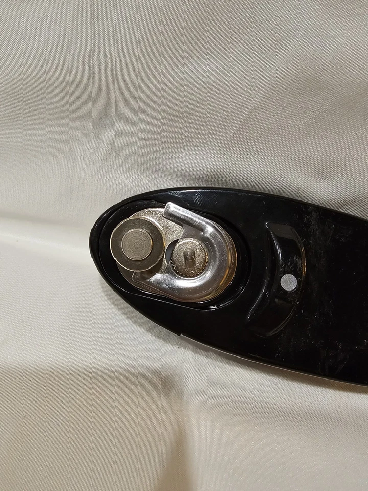 Toucan World's Easiest Hands-Free Automatic Can Opener Works GREAT! Pre Owned - Image 3 of 4