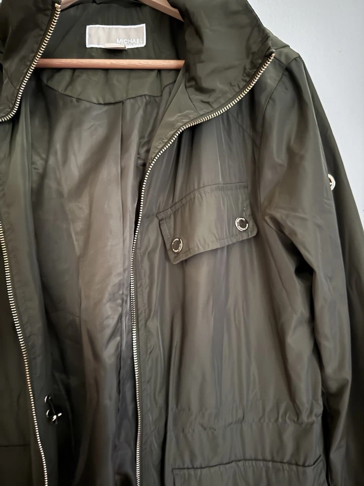 Michael Kors Hooded Anorak  Green Jacket Size Large - Image 2 of 4