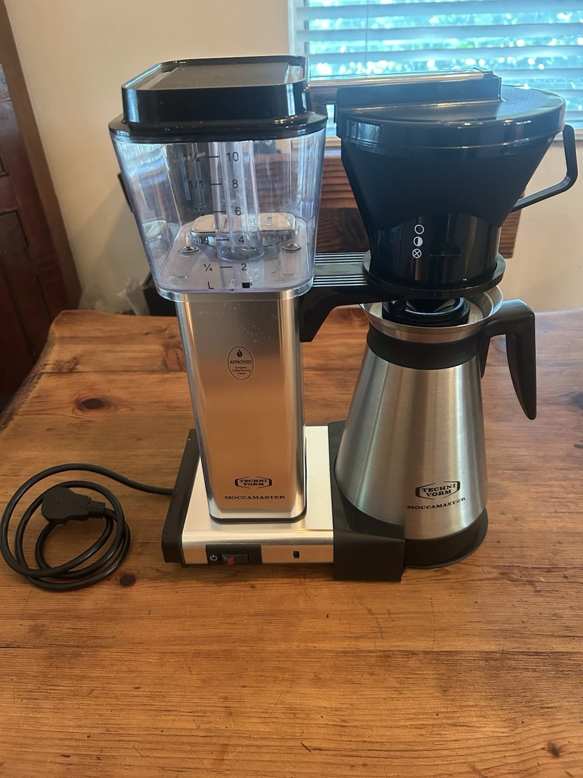 Technivorm Moccamaster KBT 79112 Silver 10 Cup Coffee Maker Brewer 741.03A
Opens in a new window or 