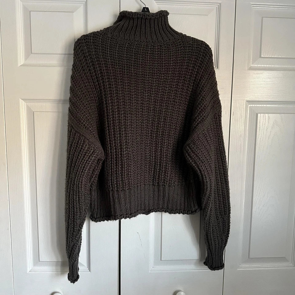 H&M 毛衣女式小号灰色粗针织高领长袖套衫 — 第 2/4 张图片