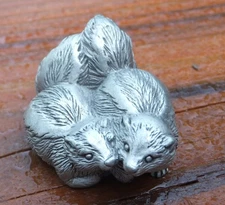 Hudson Pewter Noah's Ark ~ SKUNK  PAIR ~  #4552