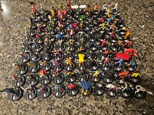 MZ03 Marvel Heroclix Large LOT About 100 minis NO CARDS BOX 2 MZ01