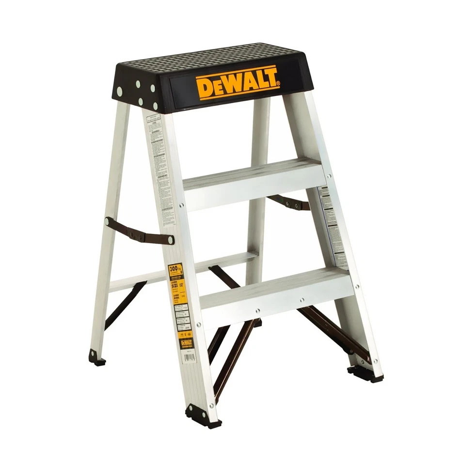 Escalera de aluminio DEWALT DXL2010-02 2 ft 300 lb capacidad de carga tipo IA alcance Foto 2 de 4