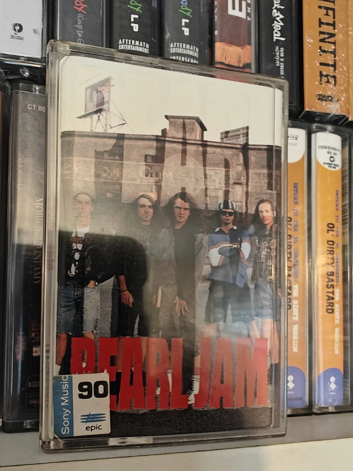 Pearl Jam Ten FULLY PLAY GRADED Cassette Album Alternative Cover - Image 2 of 4