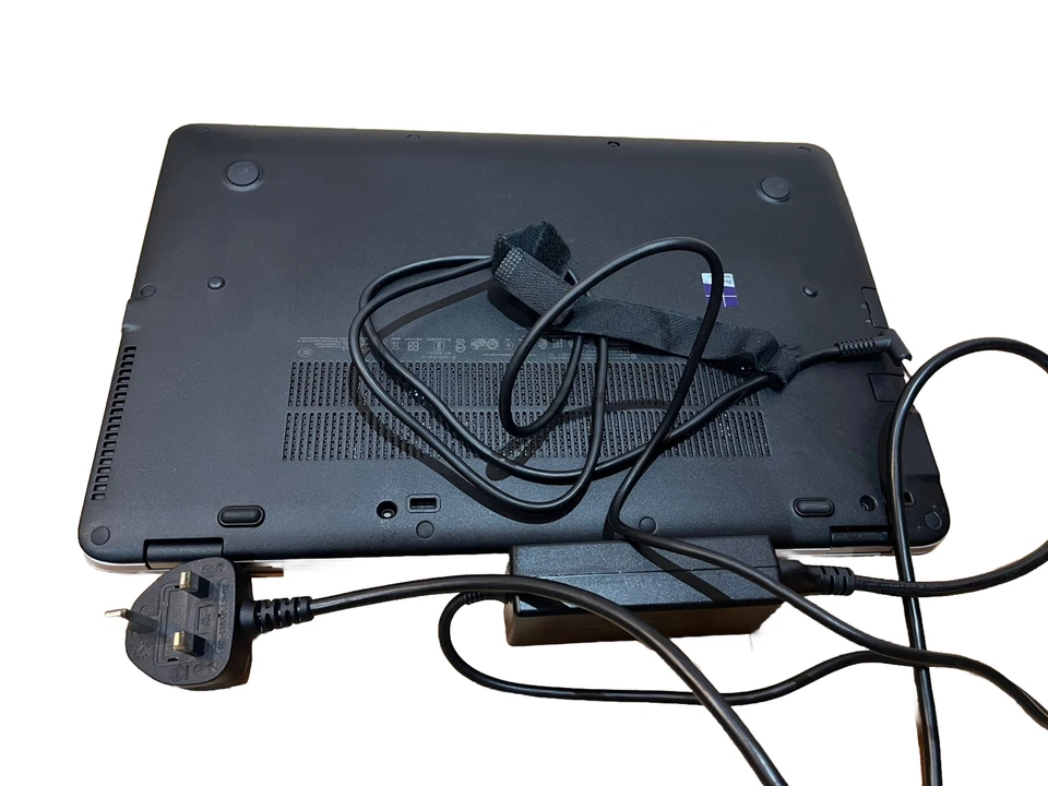 HP Elitebook 850 G3 Laptop i7 , 256gb, 12gb Windows . Great Condition - Image 3 of 3