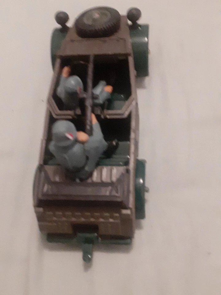 Vintage Diecast Britains Ltd Deetail Kubelwagen German WW2 Soldiers 1/32 Scale - Photo 2/4