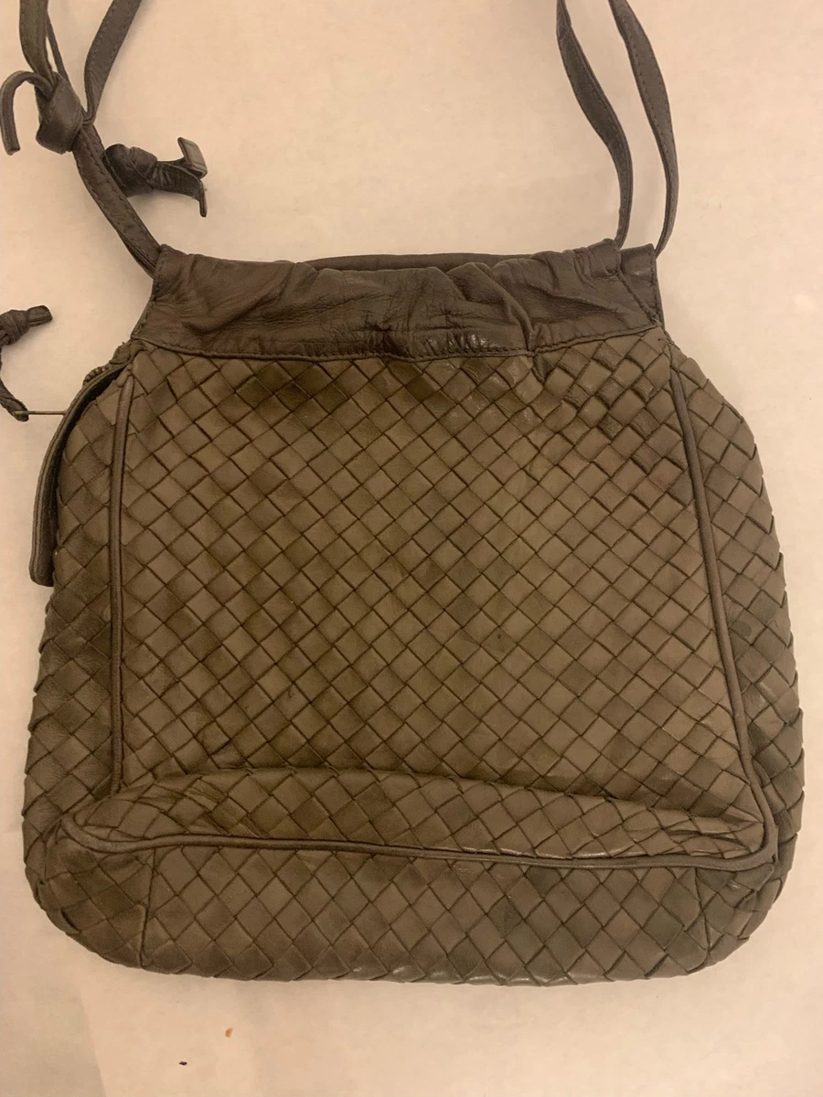 Bottega Veneta Medium Intrecciato Leather Bucket Bag