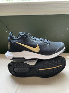 black and gold nike trainers mens