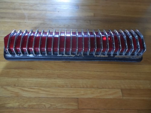 1967-1968 Cougar Tail Light Assembly chrome Bezel, could paint bezel for GTE - Picture 4 of 8