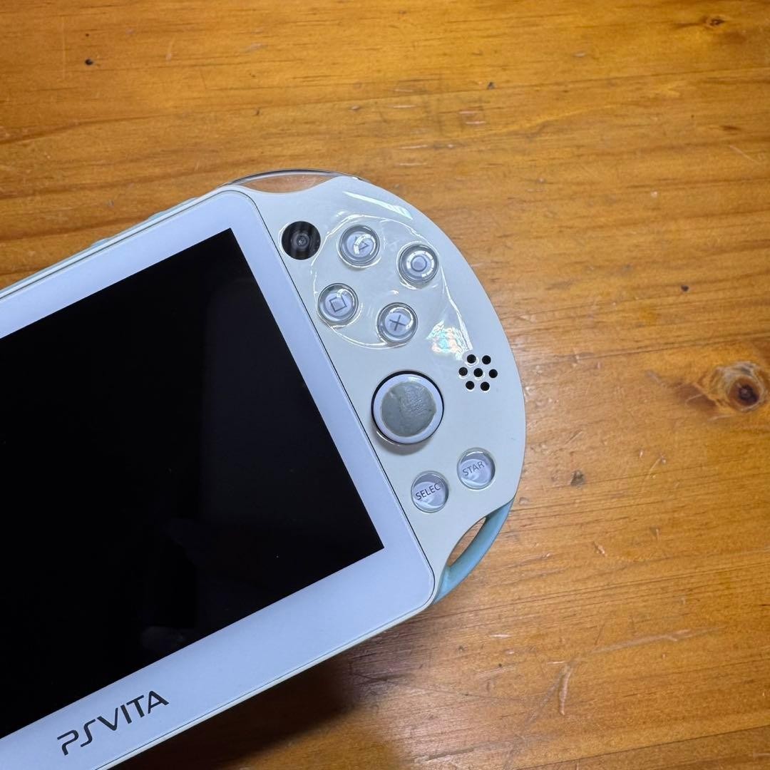 Sony PCH2000ZA14 PlayStation Vita Launch Edition 1GB - Light Blue
