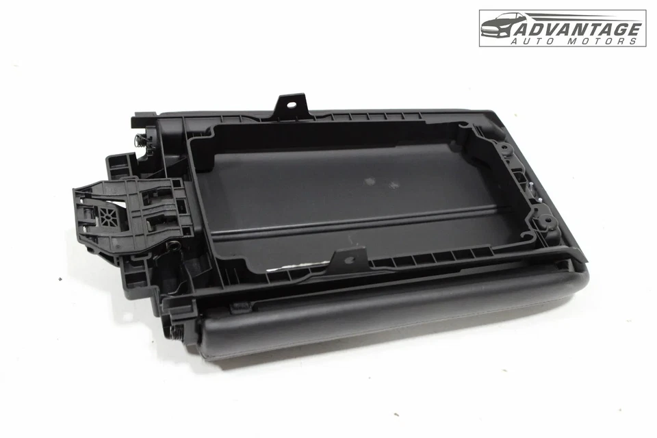 2016-2022 BMW 750I XDRIVE G12 FRONT CENTER CONSOLE ARMREST STORAGE LID COVER OEM - Image 4 of 4