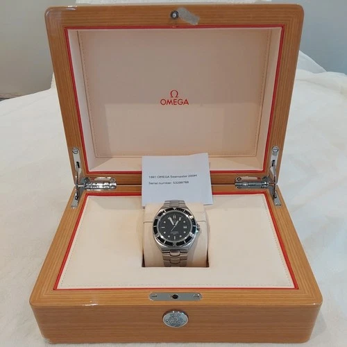 Omega Seamaster 200m Divers, Pre Bond 40mm Full size -