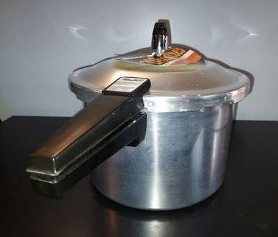 Maitre's 8 Qt Pressure Cooker Stainless Steel with Glass Lid