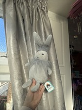 Flumpet Bunny - Beige Jellycat | Jelly Journal