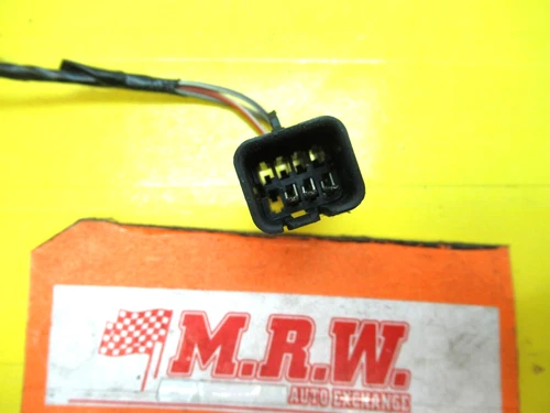 DOOR MIRROR POWER WIRE PLUG CONNECTOR BODY SIDE for 05 06 07 08 09 10 G6 SEDAN