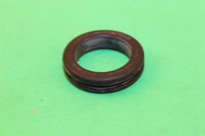 NOS KAWASAKI 1979-1980 KZ1000 WIRING HARNES GROMMET PART# 92071
