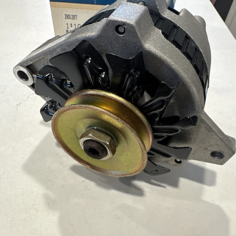 Nuevo GM 10463090 1987-1990 Cadillac Brougham 86 Fleetwood 5,0 L Alternador 100 Amp Foto 3 de 4