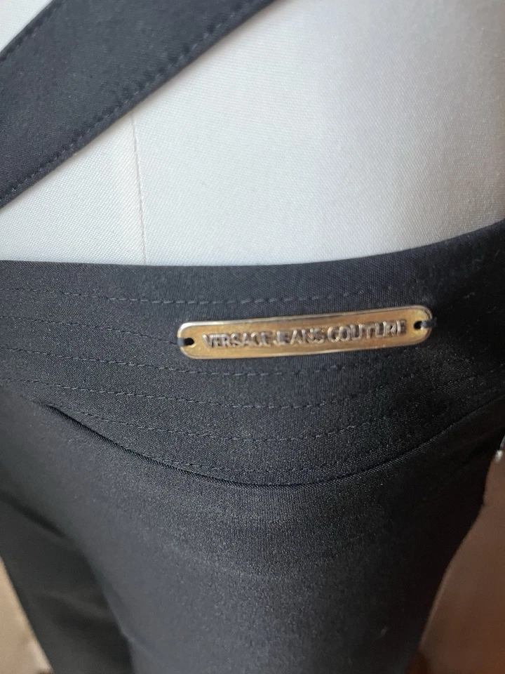 Vintage Versace Jeans Couture Pantalón Negro Con Cinturón En Las Caderas Foto 3 de 4