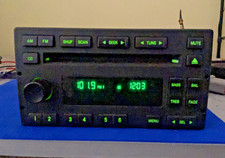 2008 - 2011 Ford Crown Victoria Mercury Grand Marquis Amfm Radio Cd Player 2008 - 2011 Ford Crown Victoria Mercury Grand Marquis Amfm Radio Cd Player
