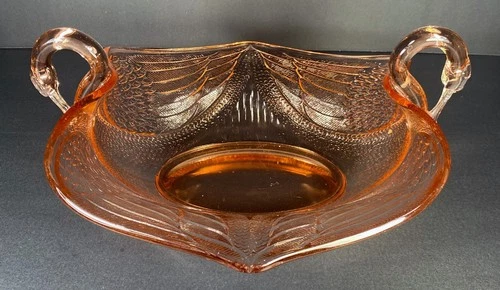 Vintage Fenton Swan Handled Bowl – Selenium Peach Pink Depression Glass, Feather