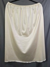2X Vassarette Half Slip Nylon Single Seam With Slit, W:34"-44" L:28"