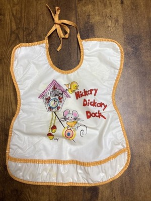 Vintage Baby Bib Full Coverage Vinyl Crumb Pocket Hickory Dickory Dock Mouse