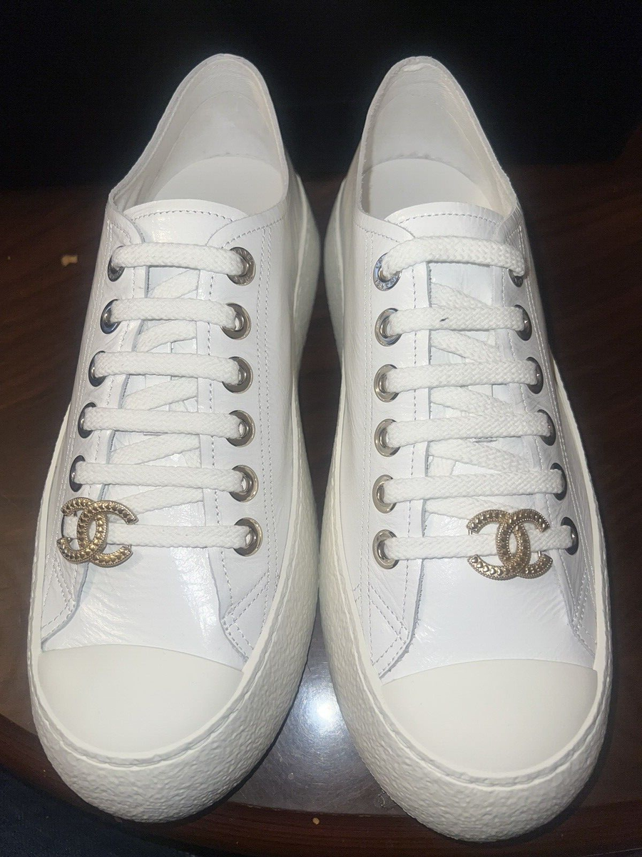 CHANEL White Sneakers runners trainers CC Logo, 37 | eBay CHANEL White Sneakers runners trainers CC Logo, 37 | eBay
